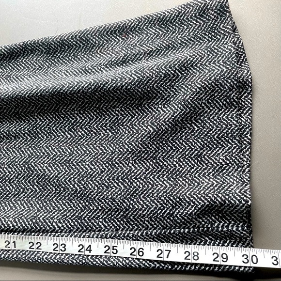 Vince Camuto Sleeveless Chevron Jumpsuit – Size Small - Picture 16 of 16